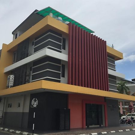 Premierz Hotel Labuan Bagian luar foto