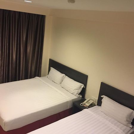 Premierz Hotel Labuan Bagian luar foto