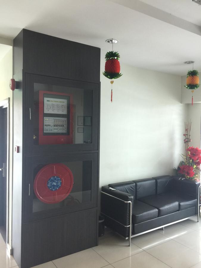 Premierz Hotel Labuan Bagian luar foto