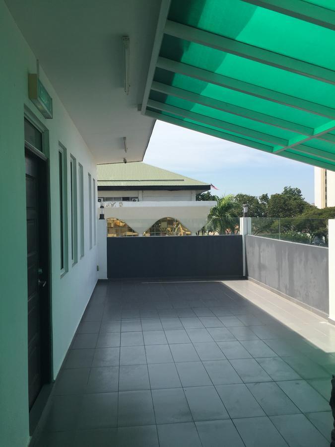 Premierz Hotel Labuan Bagian luar foto