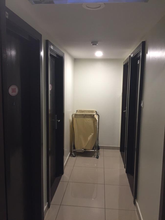 Premierz Hotel Labuan Bagian luar foto