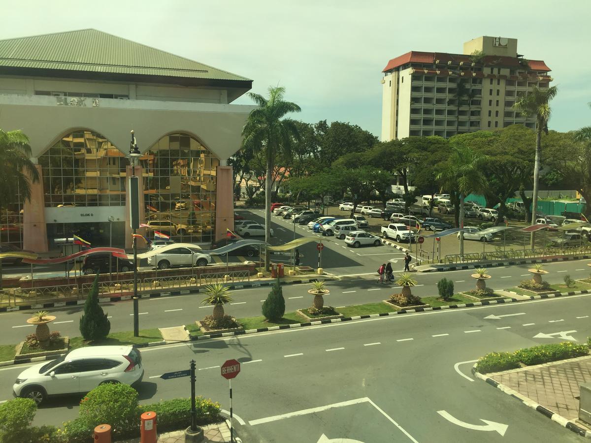 Premierz Hotel Labuan Bagian luar foto