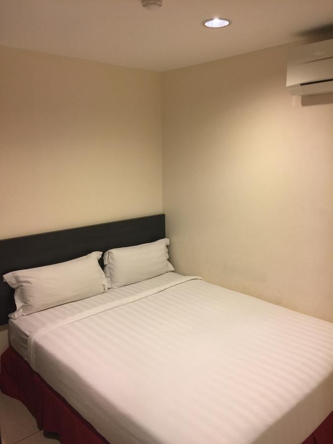 Premierz Hotel Labuan Bagian luar foto